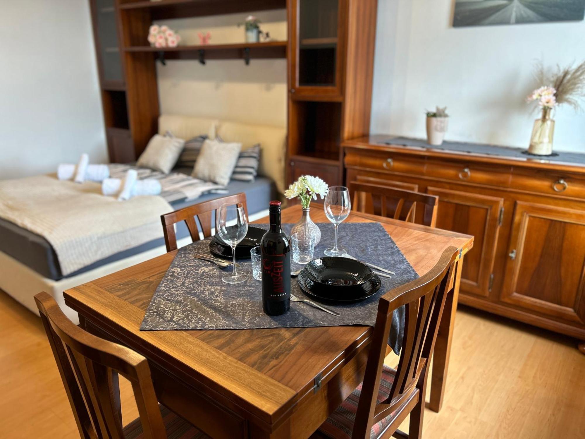 Apartment Auszeit Im Herzen Von Mit Privatgarage *